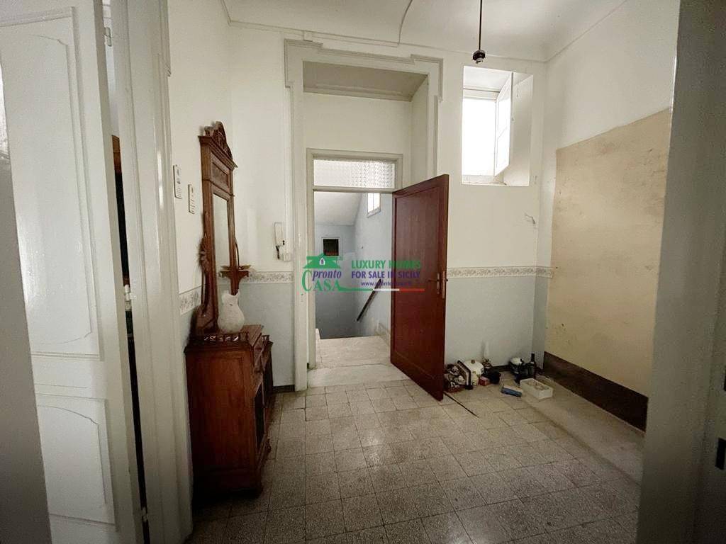Palazzo / stabile a Ragusa in Via Dottor Pluchino - Foto 4