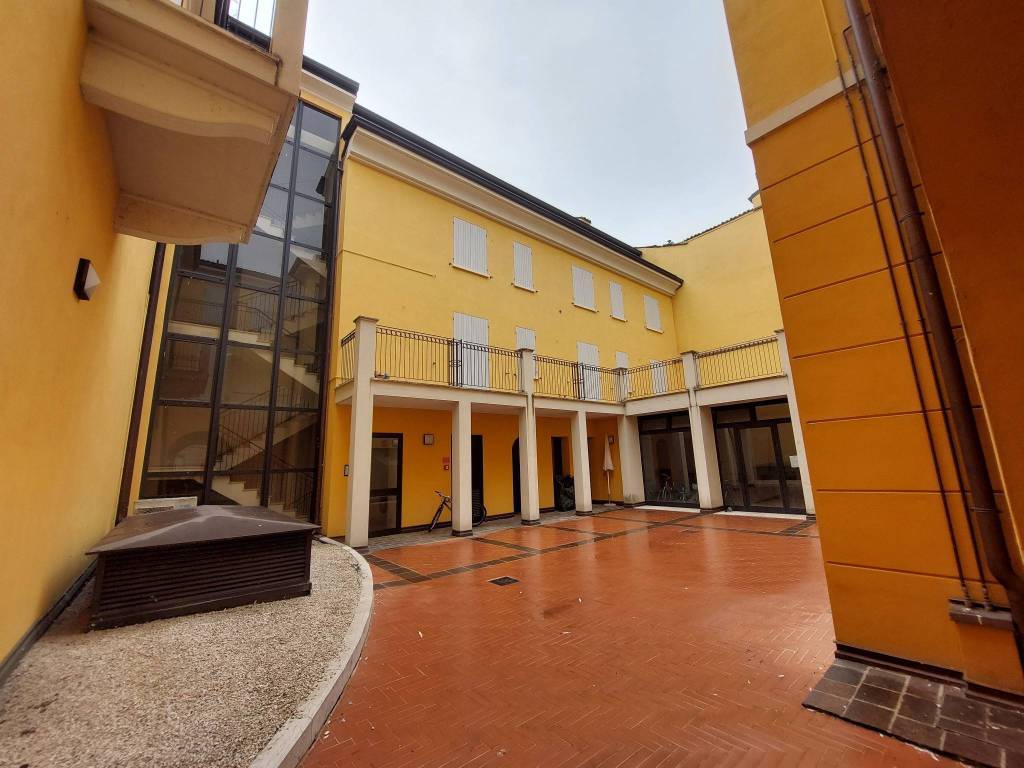 Palazzo / stabile a Guastalla in Via Luigi Gonzaga, 10 - Foto 3