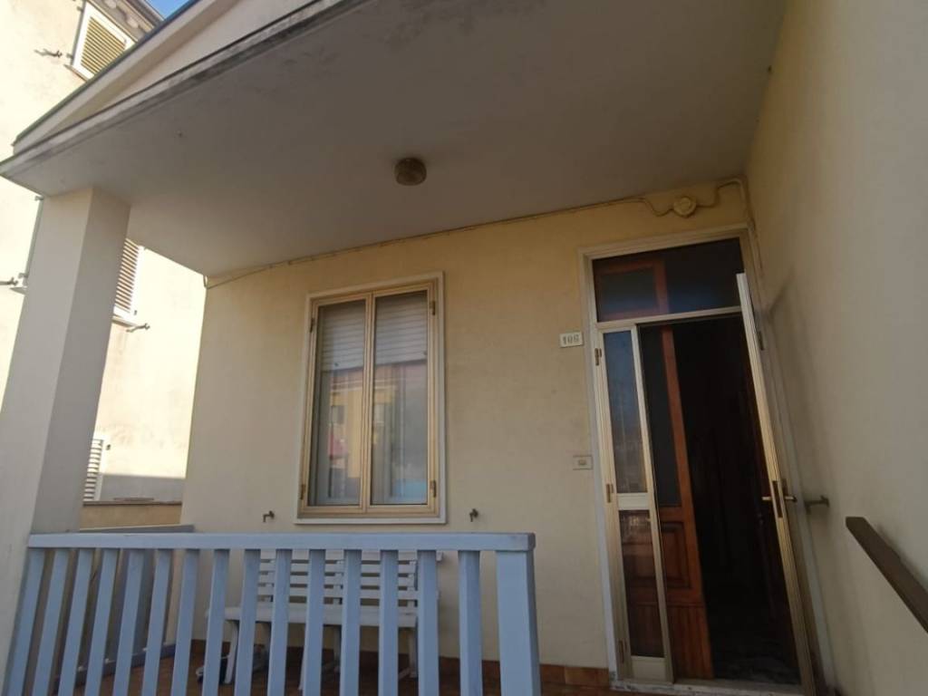 Villa a Mondolfo in Viale Giosuè Carducci, 106 - Foto 4