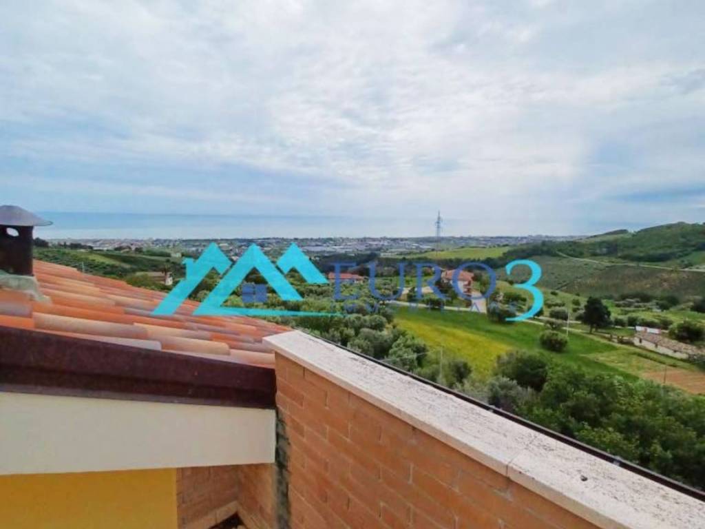 Appartamento a Colonnella in Contrada giardino s.n.c - Foto 4