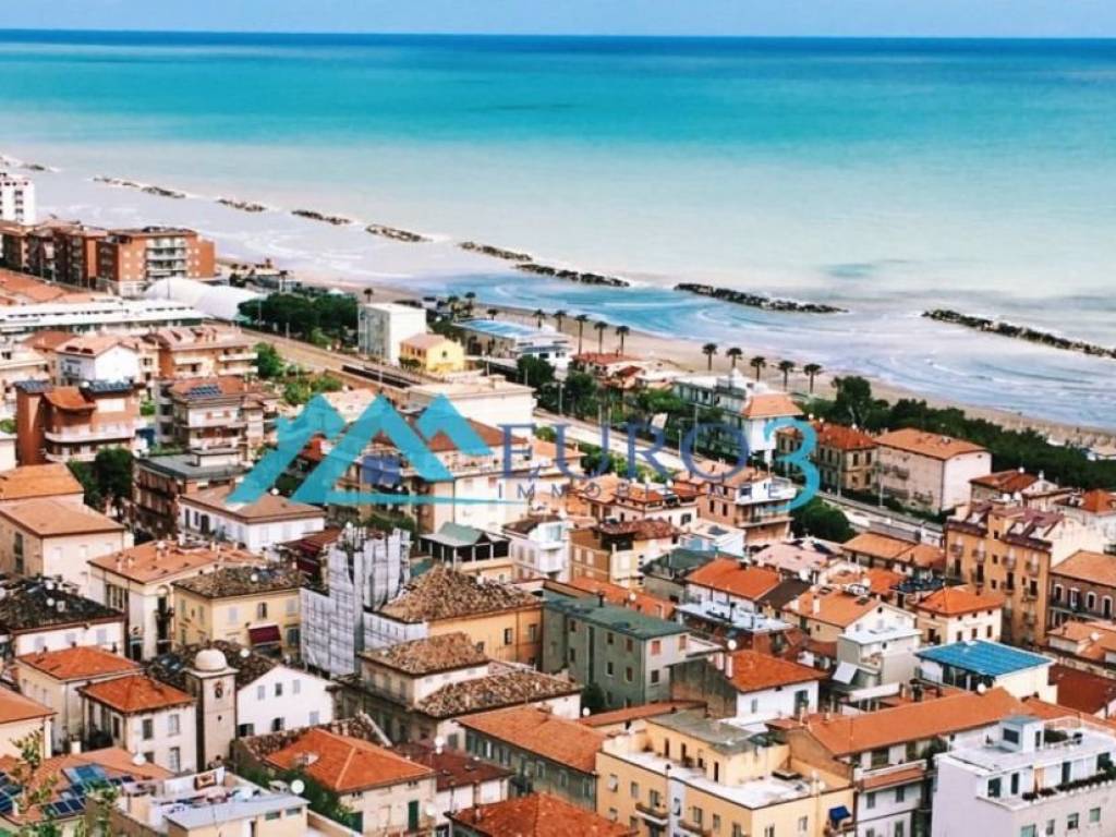 Villa a Cupra marittima in Via nazario sauro - Foto 2