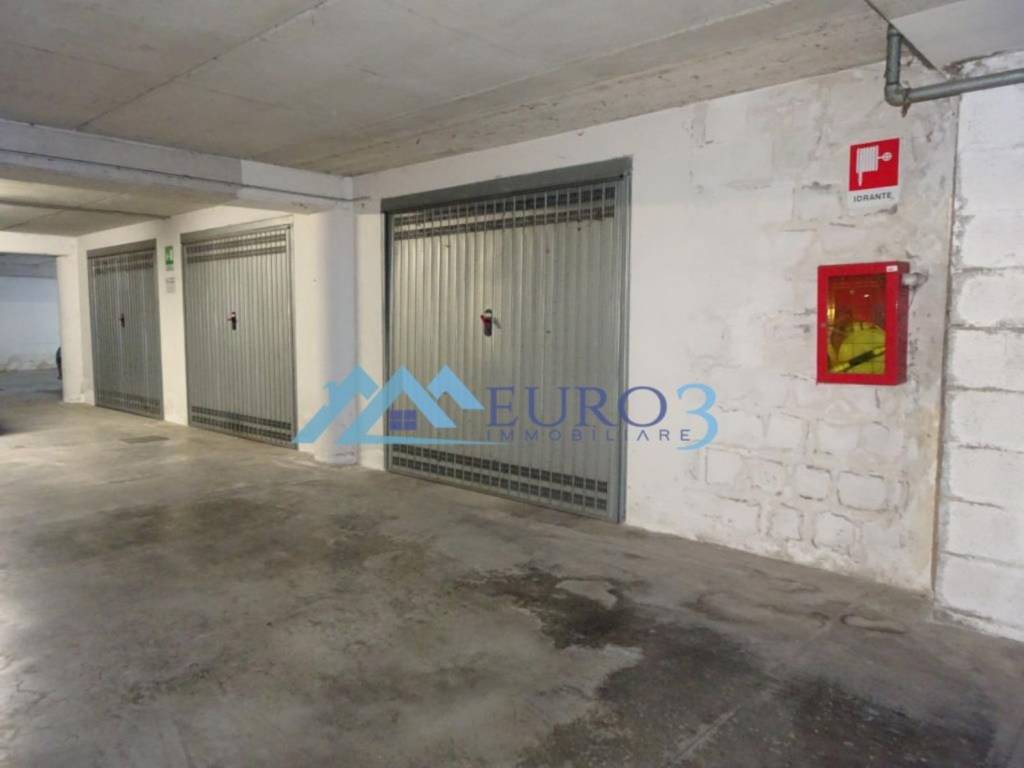 Box / garage a Ascoli piceno in Via marini s.n.c - Foto 2