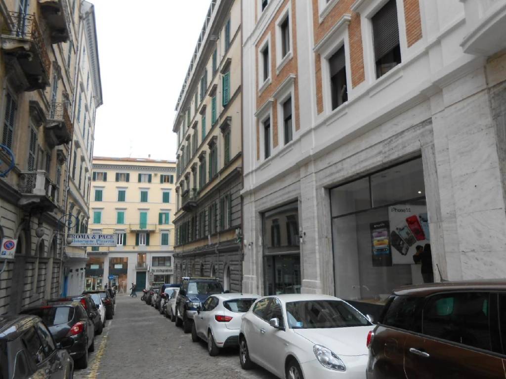 Immobile a Ancona in VIA LEOPARDI, 4 - Foto 2