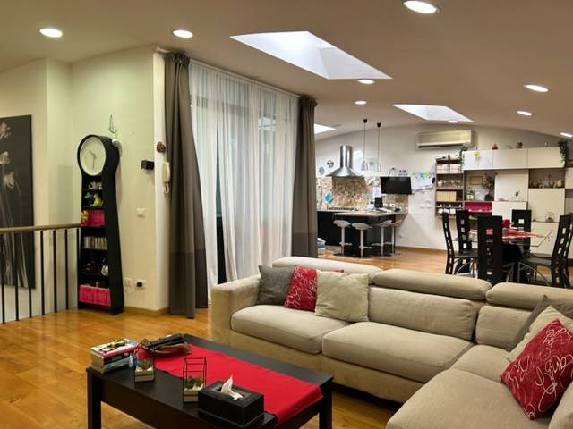 Loft / open space a Falconara marittima in Via Marsala - Foto 5