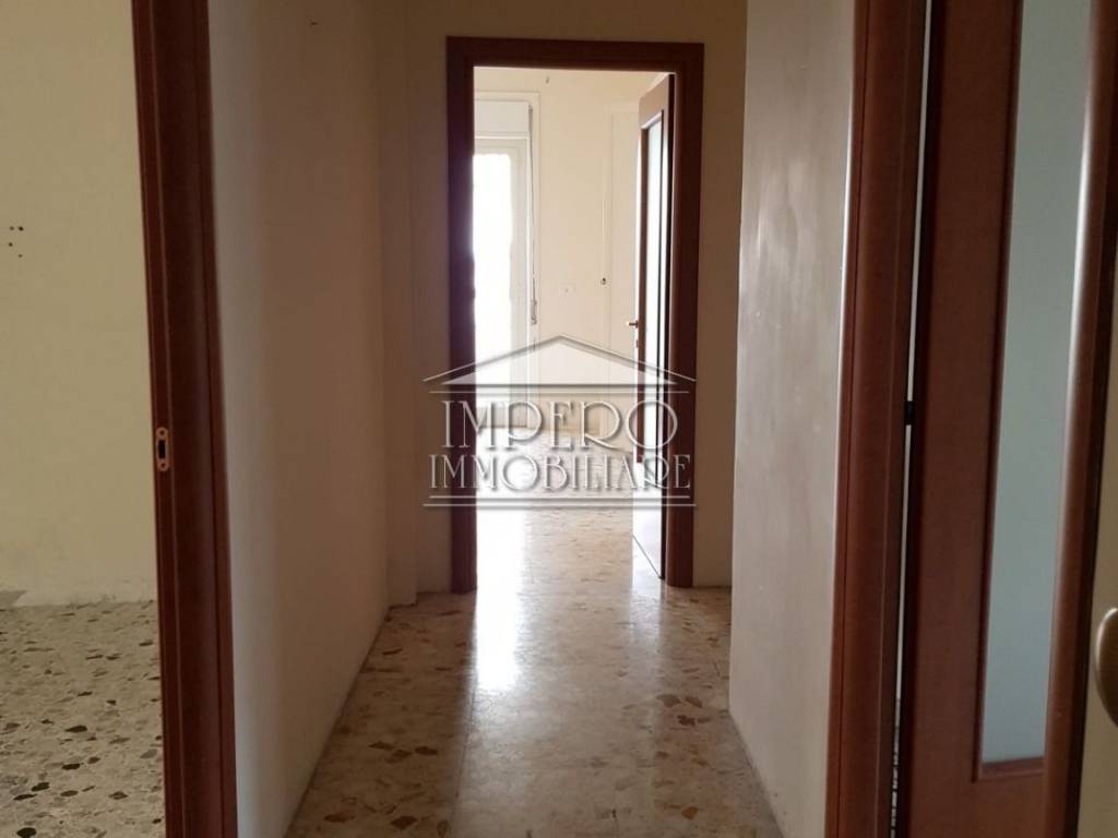 Appartamento a Pozzuoli in Via Vincenzo Barletta, 6 - Foto 4