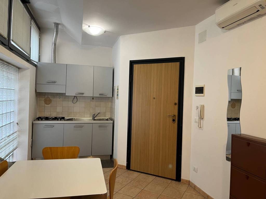 Appartamento a Ferrara in Via Delle Scienze - Foto 4