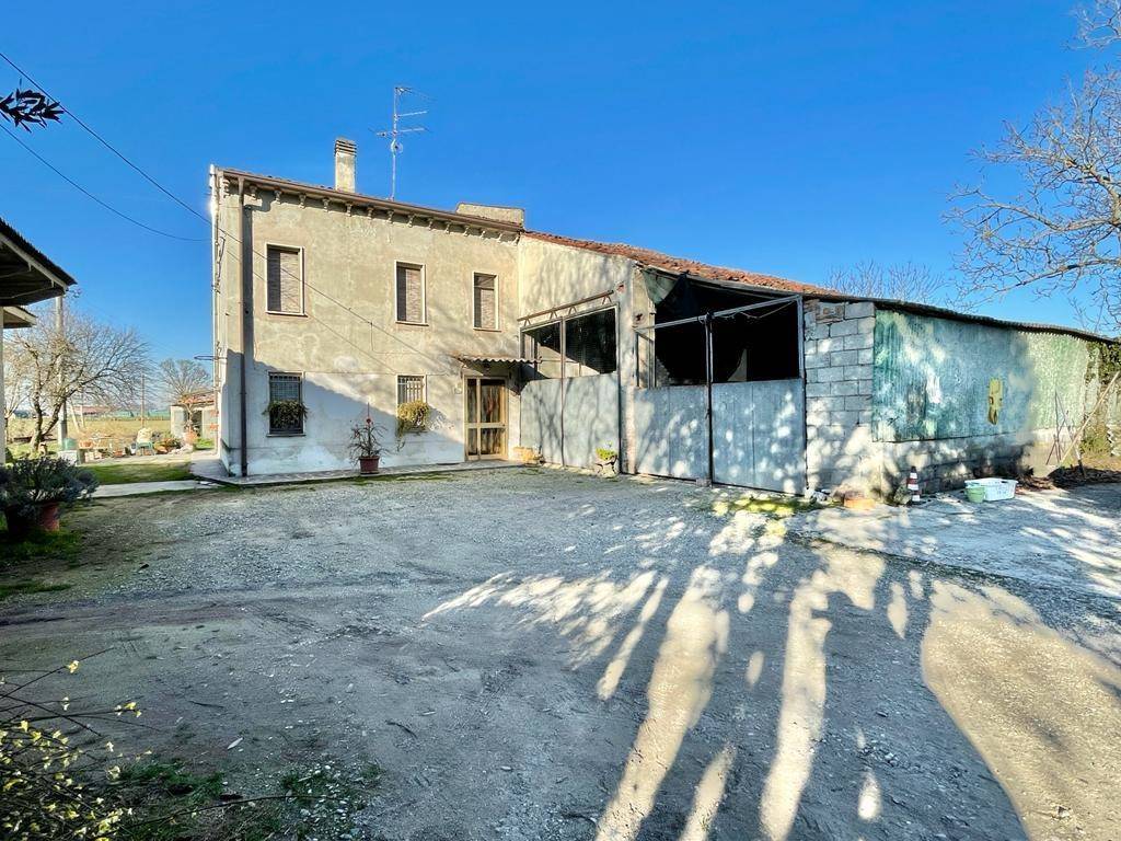Rustico / casale a Bagnolo san vito - Foto 3