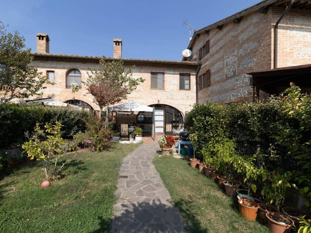 Appartamento a Sovicille in Strada comunale del padule - Foto 3