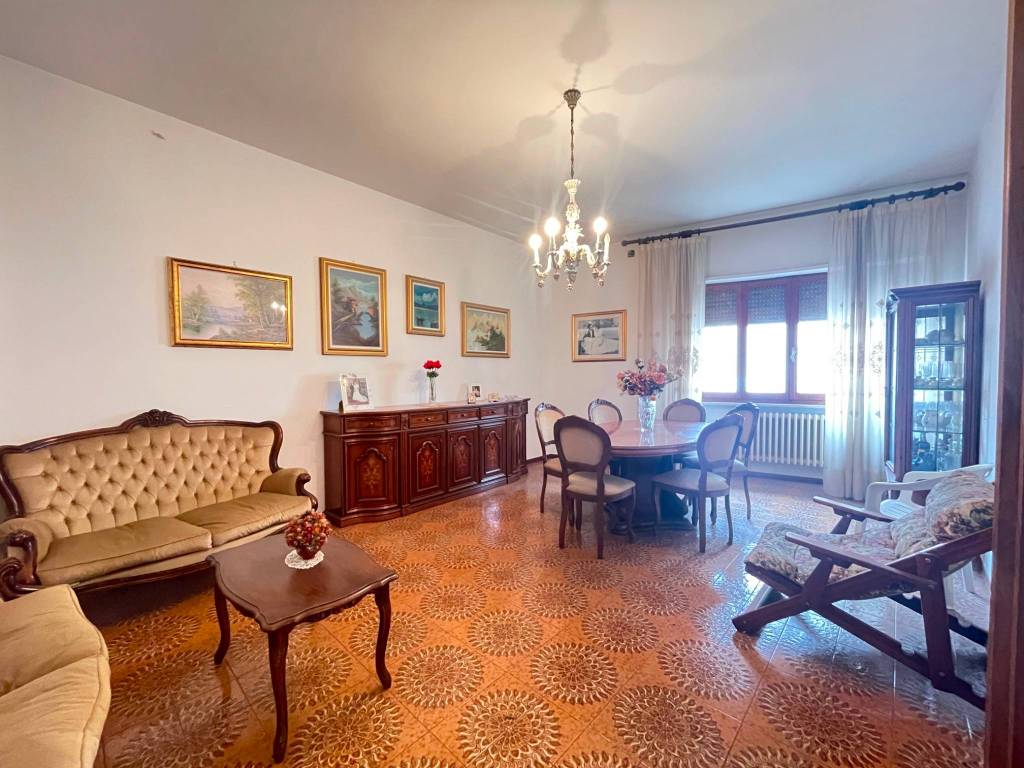 Appartamento a Civitella del tronto in Viale Piceno Aprutina - Foto 5