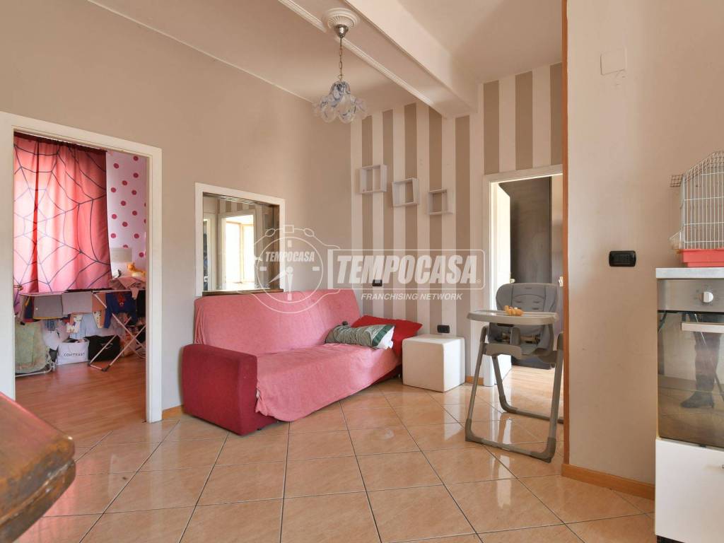 Appartamento a Ascoli piceno in Via Gioacchino Rossini 3 - Foto 2