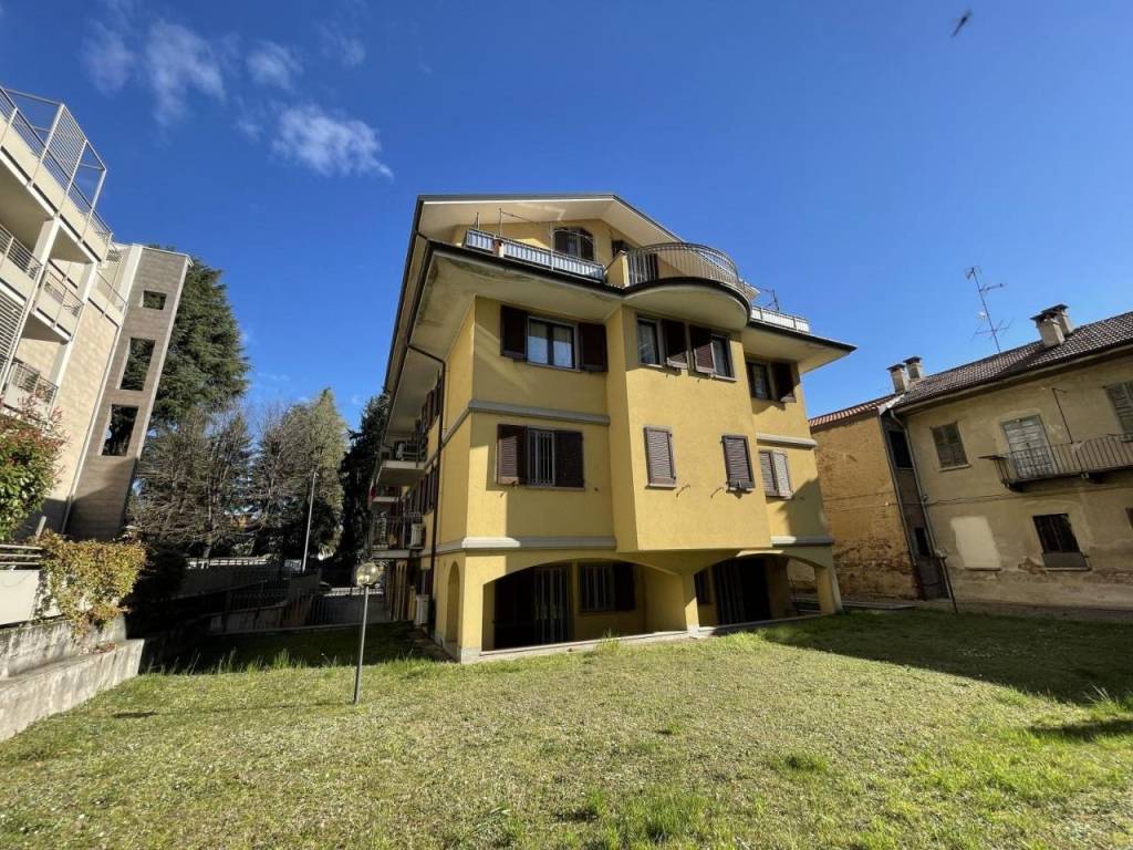 Immobile a Gallarate in VIA VOLTA, 13 - Foto 2