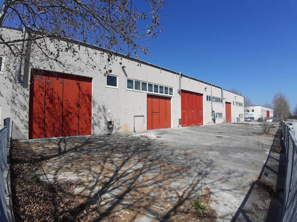 Immobile a Monte porzio in VIA DELL'INDUSTRIA - Foto 3