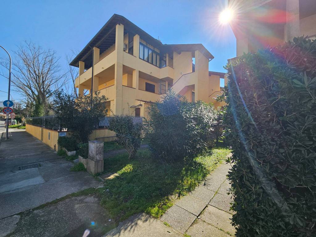 Appartamento a Comacchio in Viale Giacomo Leopardi - Foto 2