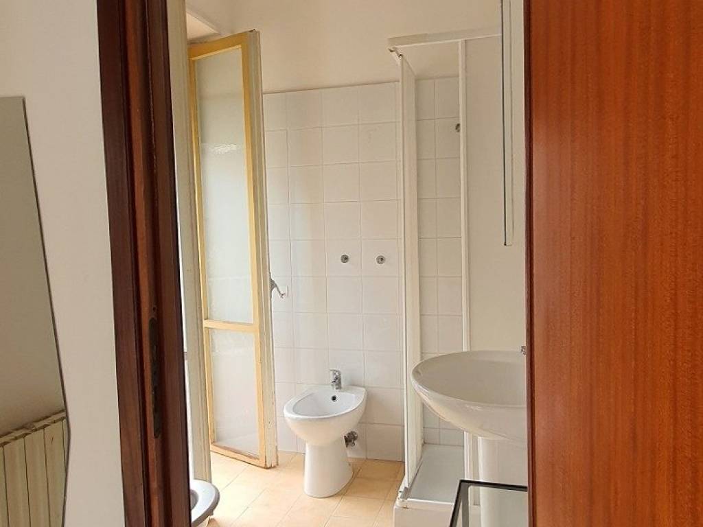 Appartamento a Latina in Via Fratelli Bandiera - Foto 3