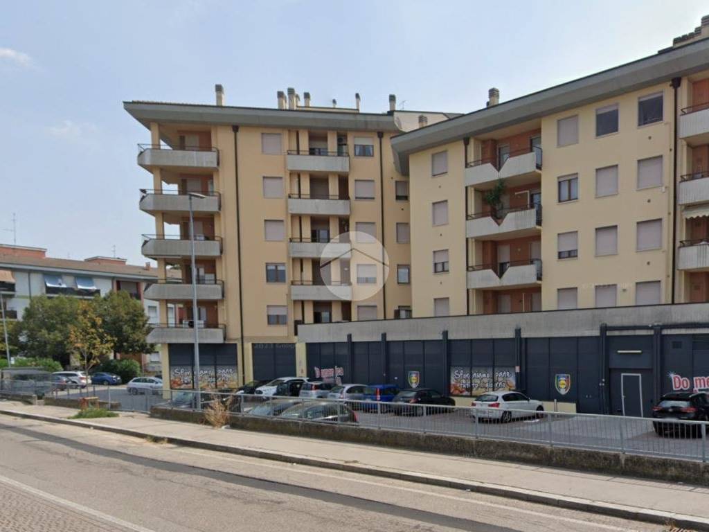 Appartamento a Verona in Via Ugo Zannoni, 8 - Foto 2