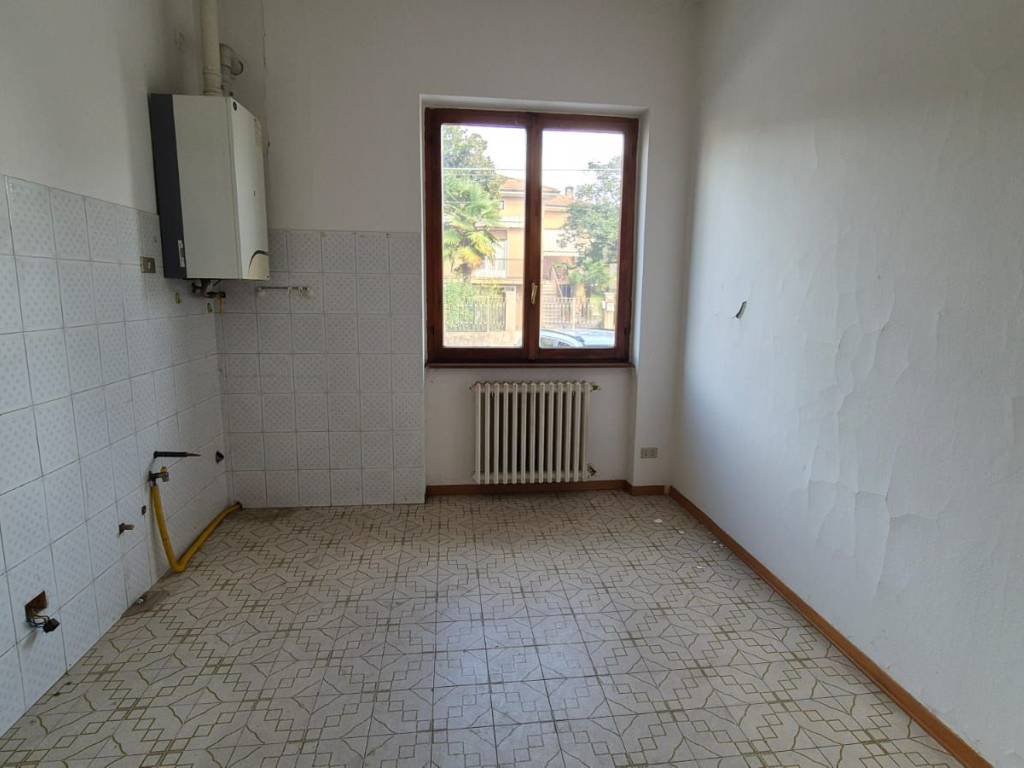 Appartamento a Viggiù in Viale Varese, 88 - Foto 2