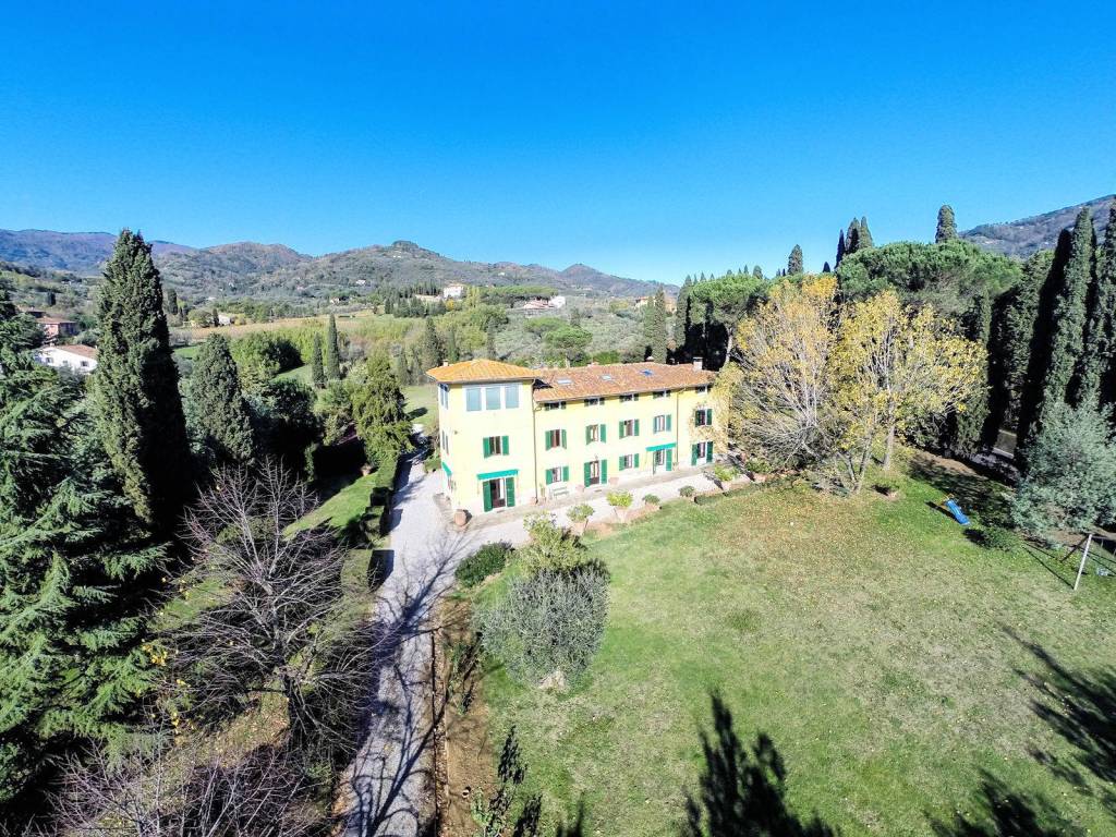 Villa a Pescia - Foto 2