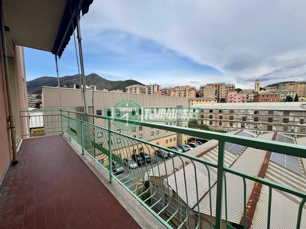 Appartamento a Genova in Via Giovanni Arrivabene 19 - Foto 3