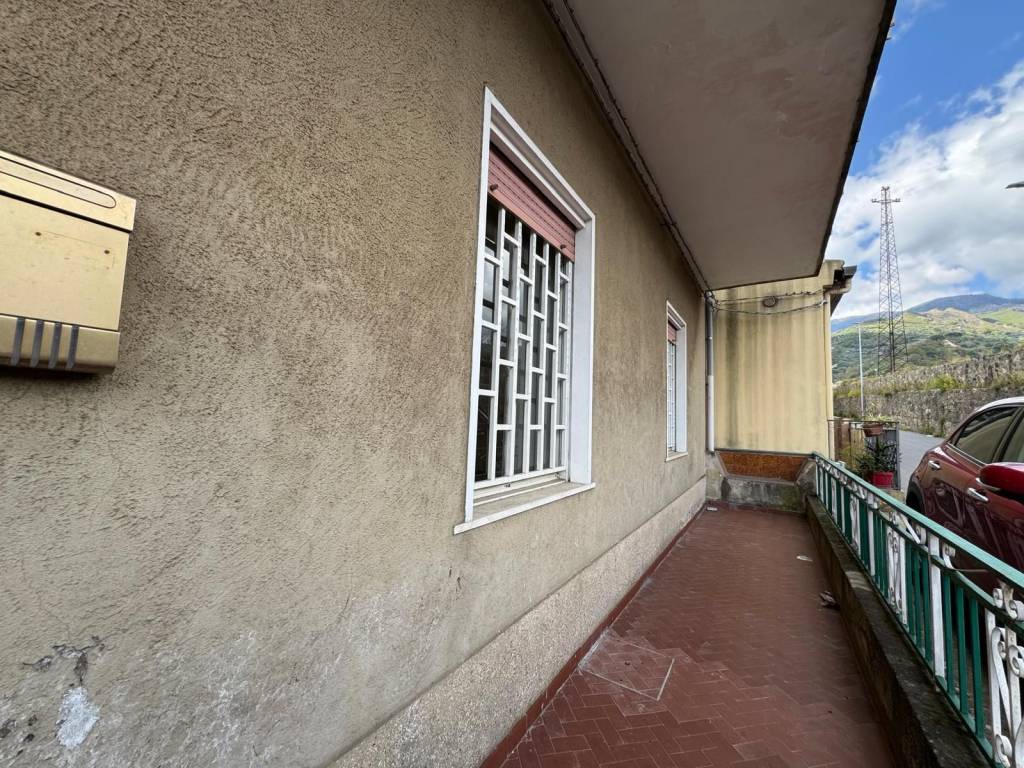 Appartamento a Messina in Via Nazionale in Santa Margherita - Foto 3