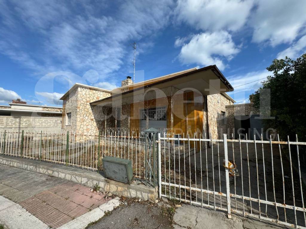 Villa a Bari in VIA DEL TAMERICE - Foto 2