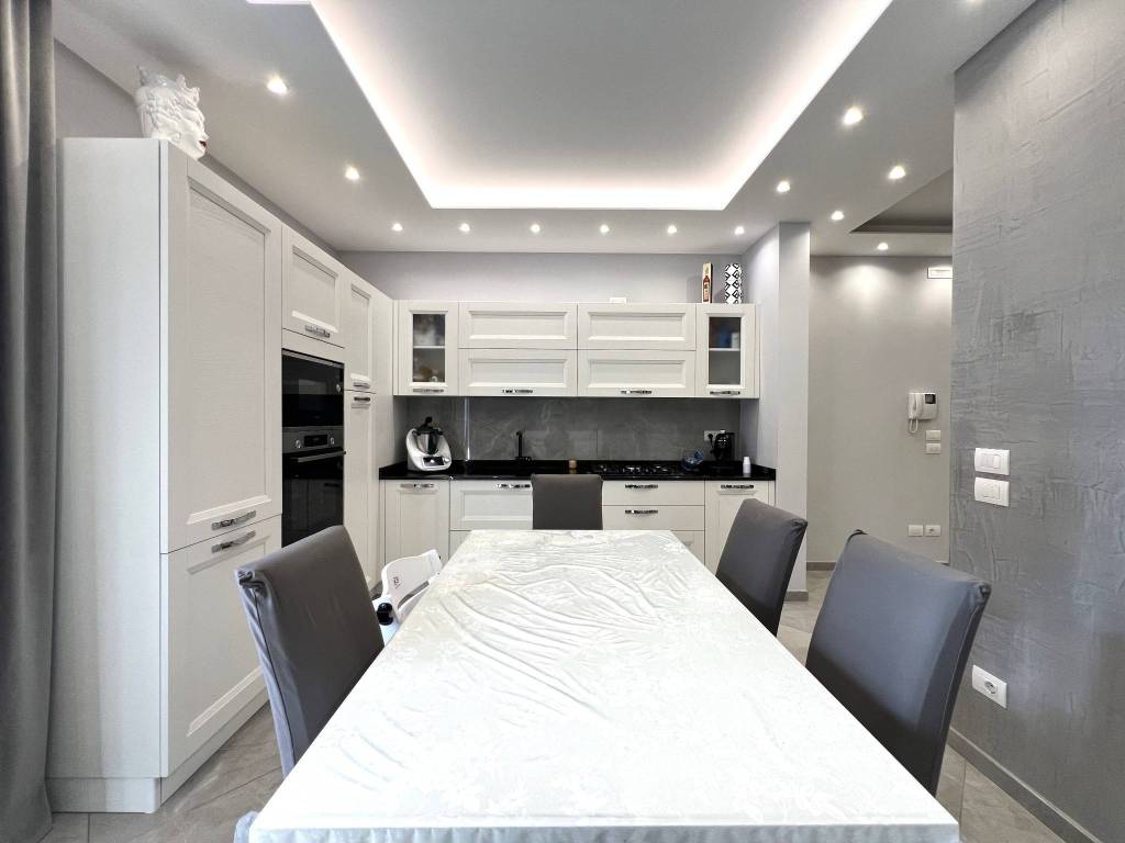Appartamento a Verona in Via Vittorio Fainelli, 2 - Foto 2