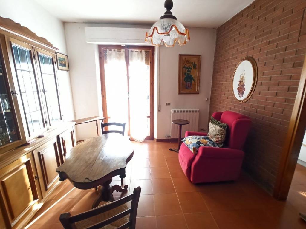 Appartamento a Castiglione del lago in Via Roma, 152 - Foto 4