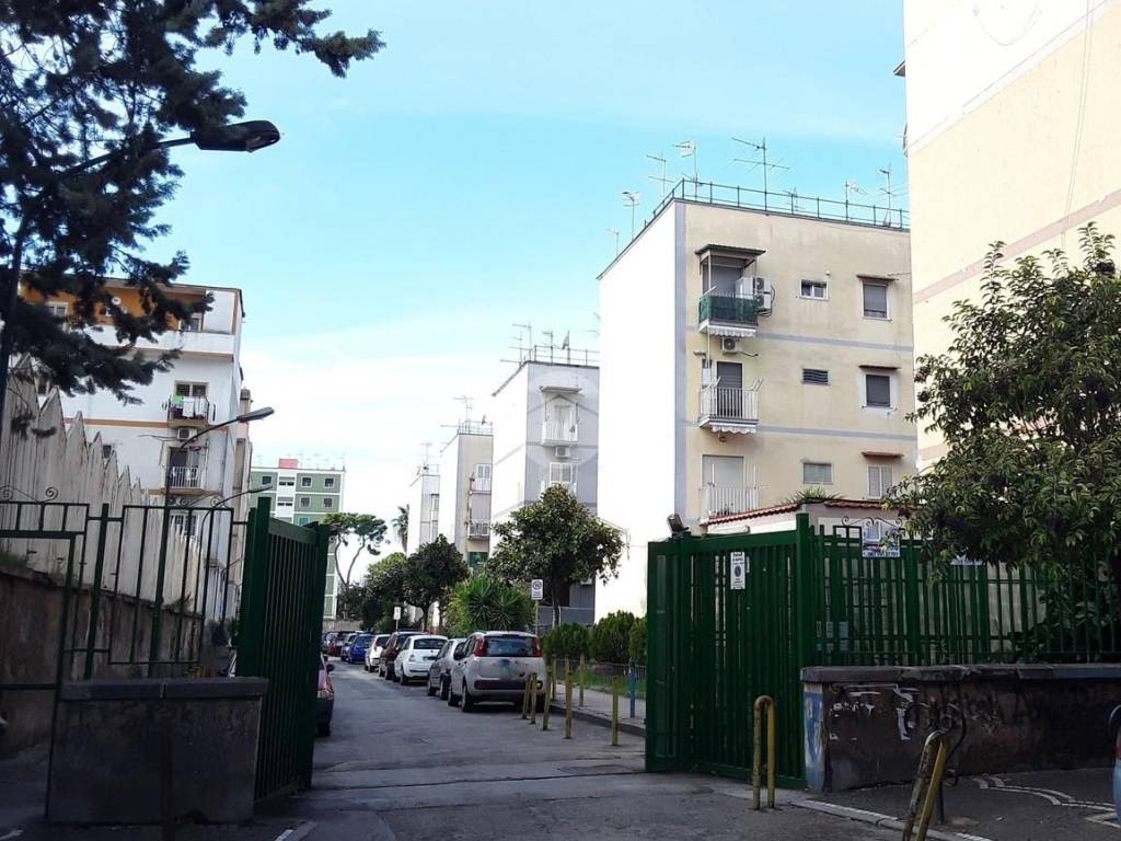 Appartamento a Napoli in Via Egidio Velotti - Foto 2