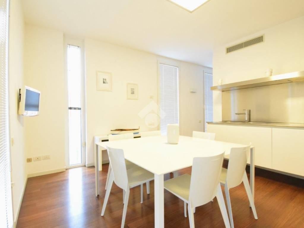 Appartamento a Riccione in Viale Derna, 51 - Foto 2