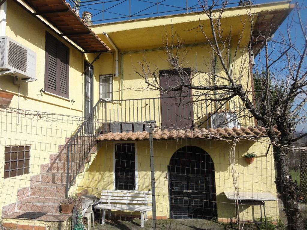 Villa a Ceccano in Via Pezze d'Ischia - Foto 2