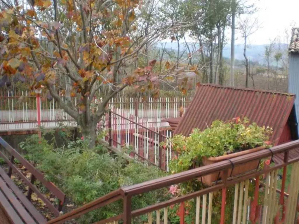 Villa a Gesualdo in Contrada Perazzo Terrasini, snc - Foto 2