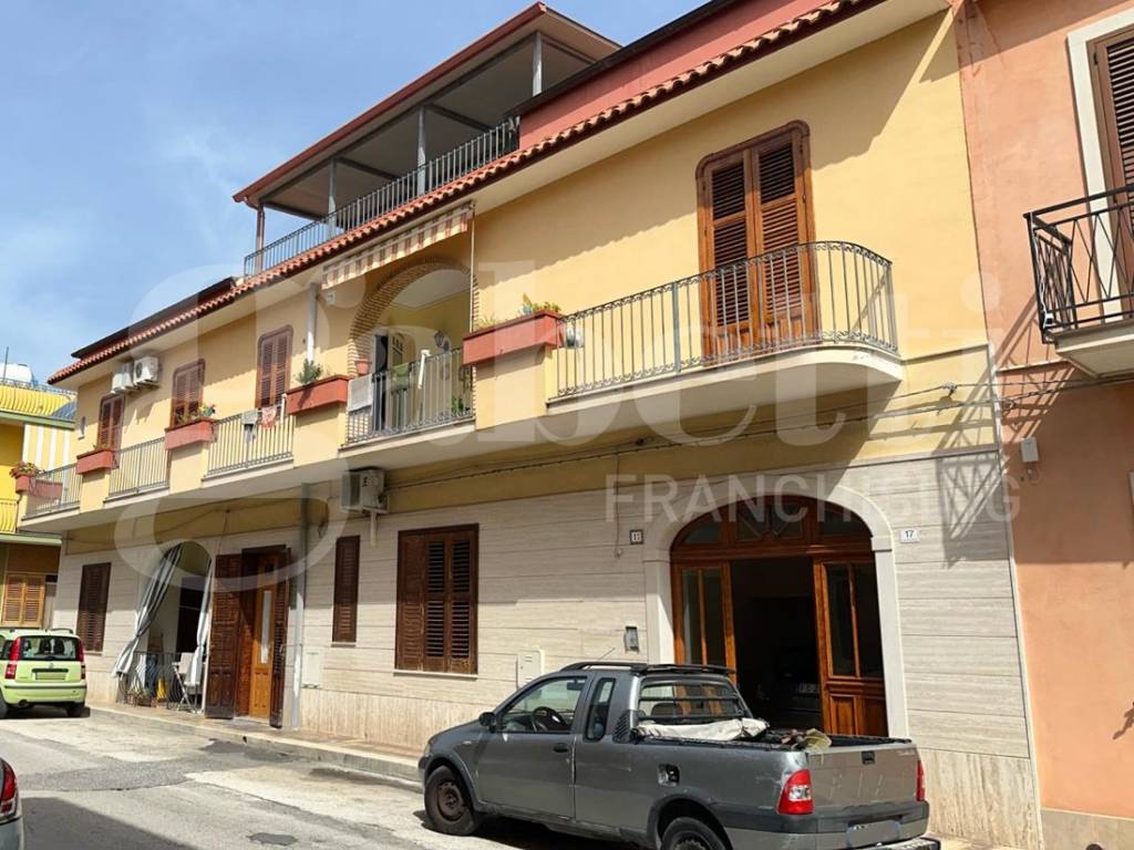 Appartamento a Avola in via g.martorana, 17 - Foto 3