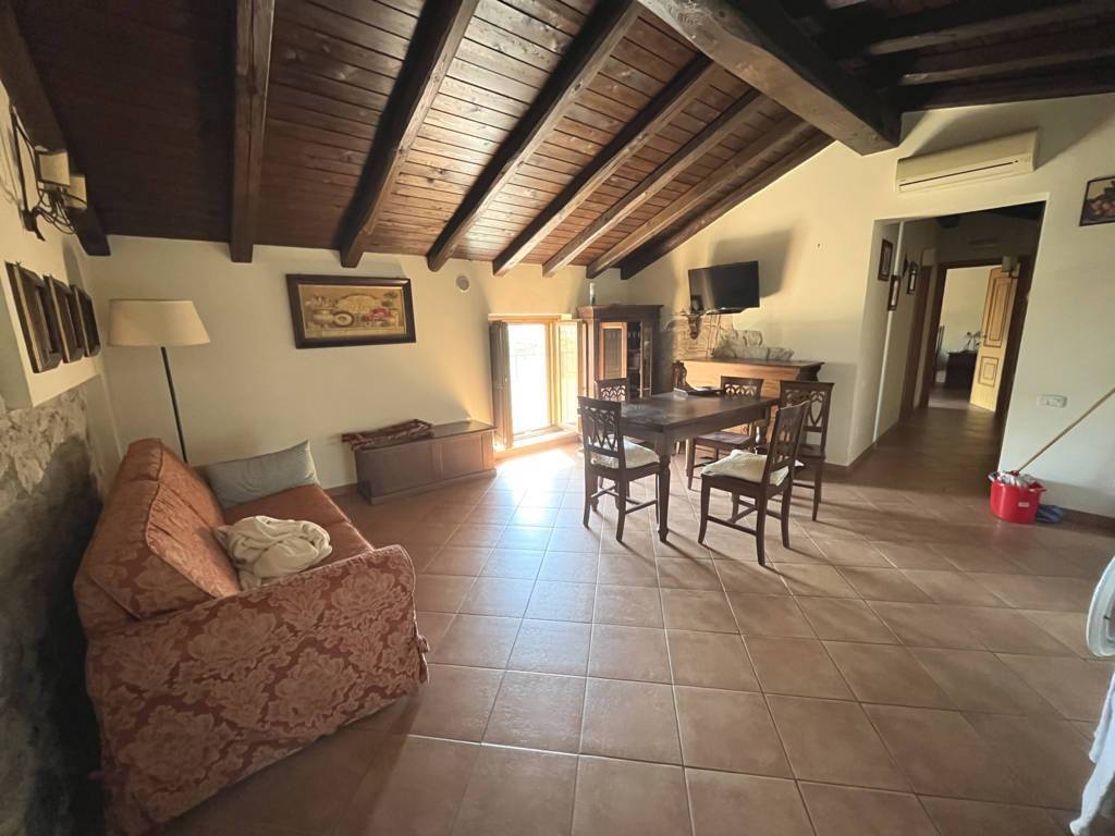 Appartamento a Fondi in Via Vespasiano Gonzaga - Foto 4