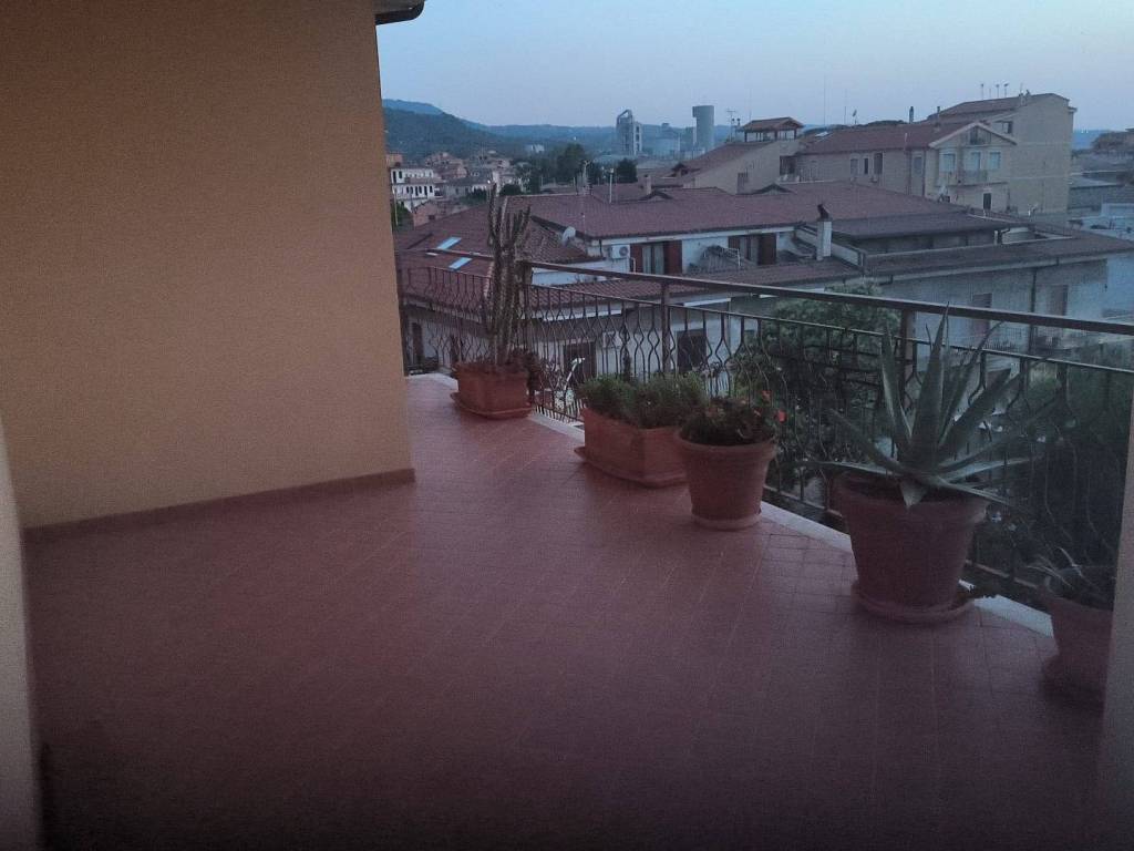 Appartamento a Vibo valentia in Via Umbria - Foto 2