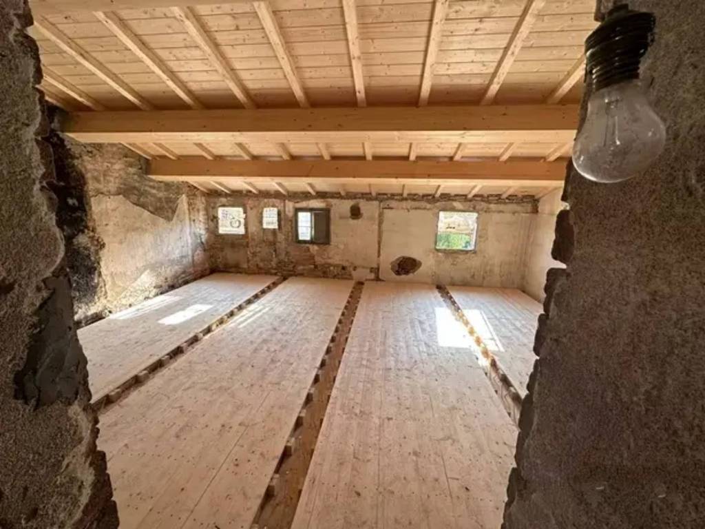 Appartamento a Montevarchi in Via Aretina - Foto 2