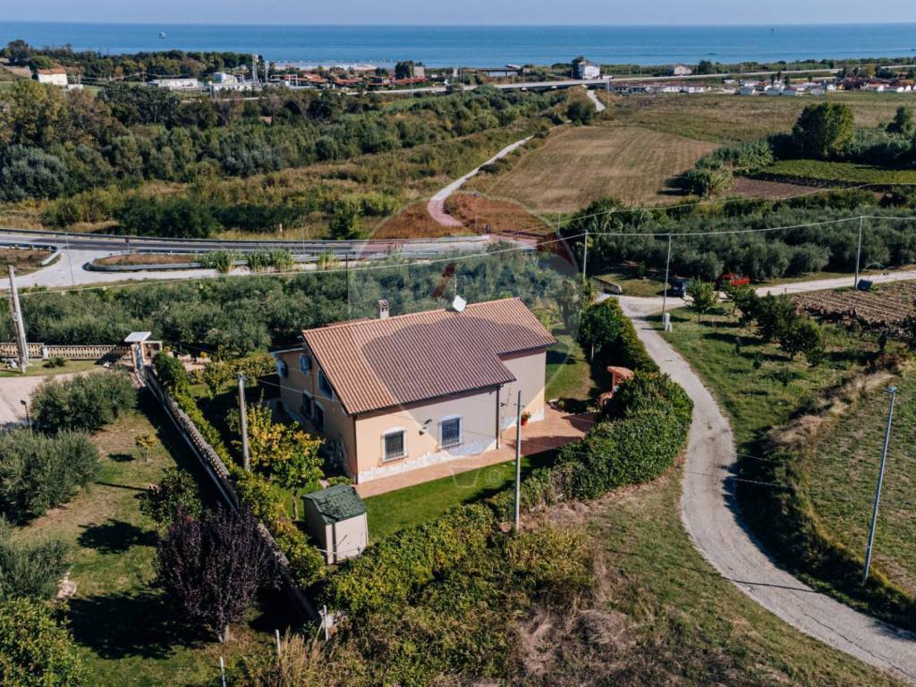 Villa a Casalbordino in C.da Santo Stefano, 33 - Foto 5