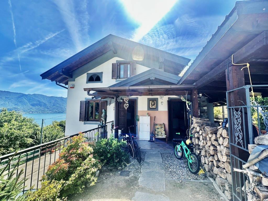 Villa a Oggebbio in Strada Antonio Manzi - Foto 3