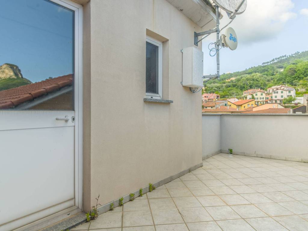 Appartamento a Finale ligure in Via Calice, 200 - Foto 3