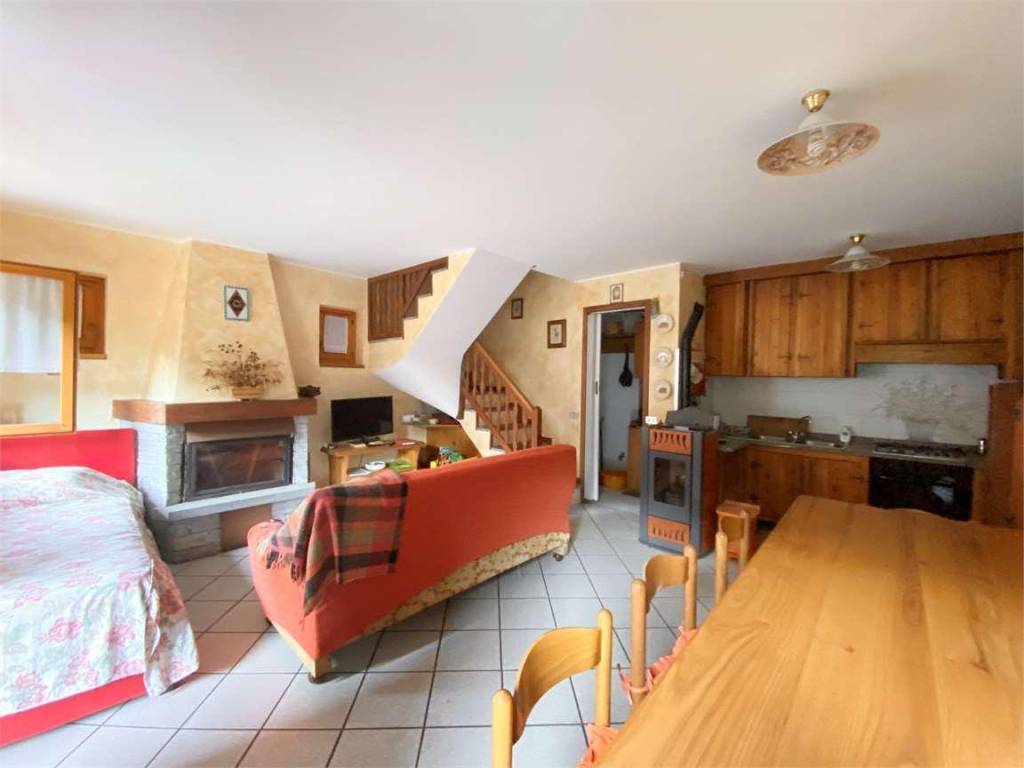 Casa indipendente a Bognanco in Frazione Camisanca - Foto 4