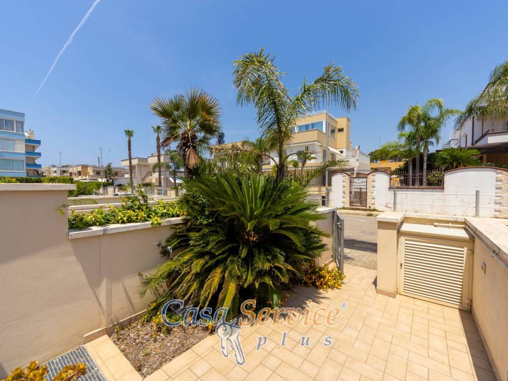 Villa a Gallipoli in Lungomare Lido San Giovanni - Foto 4