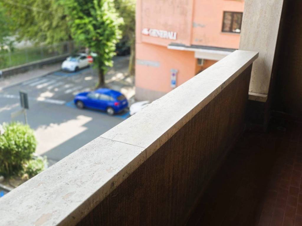 Appartamento a Laveno-mombello in Piazza Vittorio Veneto, 16 - Foto 4