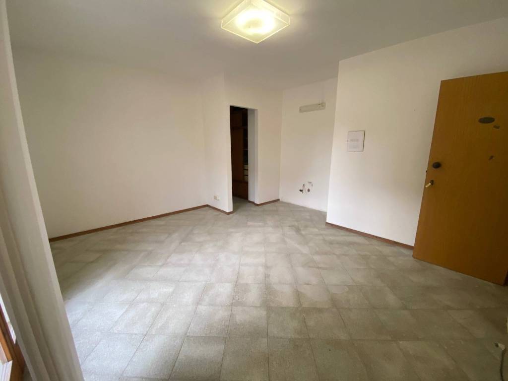 Appartamento a Orbetello in Via Giuseppe Di Vittorio - Foto 4