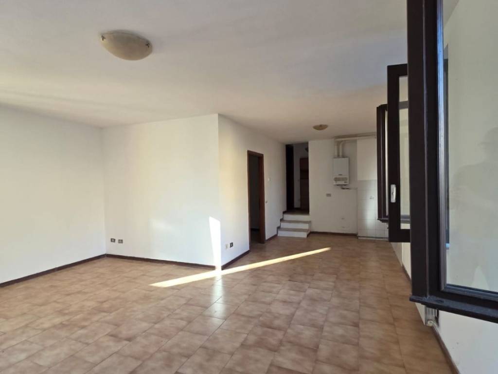 Appartamento a Cremona in Via Casalmaggiore, 261 - Foto 2