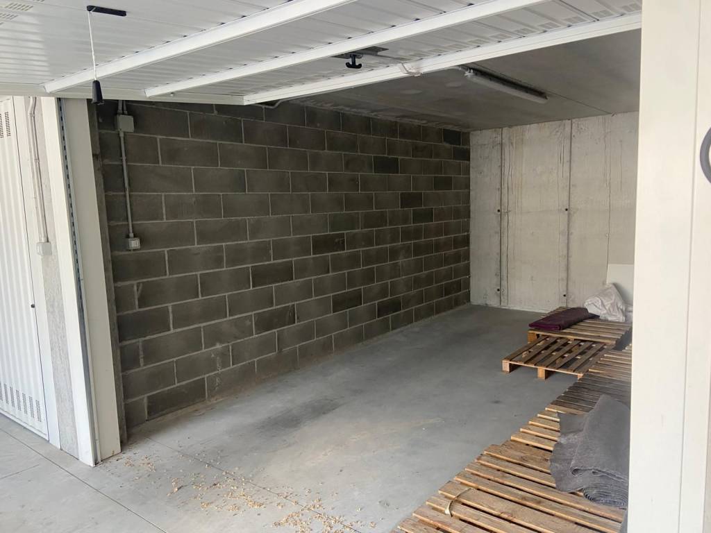 Box / garage a San giovanni lupatoto in Via Lago di Lugano - Foto 2