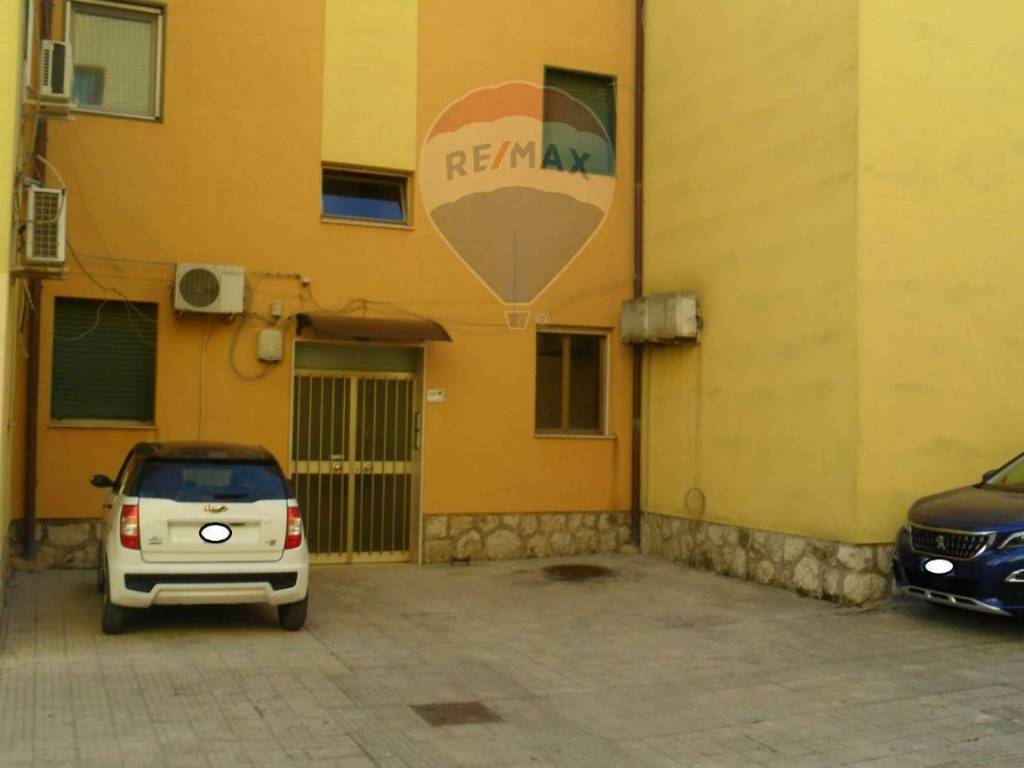 Appartamento a Caltanissetta in Viale Trieste, 216 - Foto 3