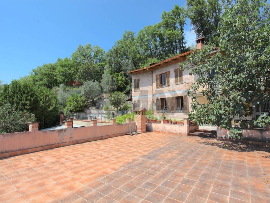 Casa indipendente a Assisi in Via Rocca Sant'Angelo, 46 - Foto 2