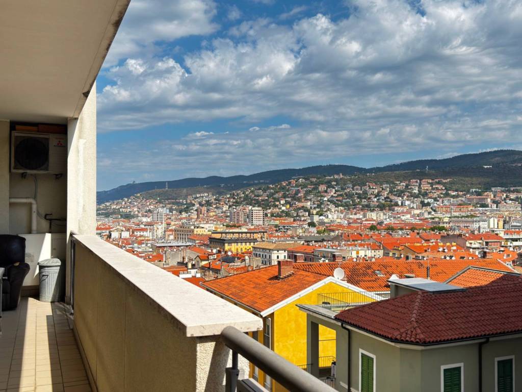 Appartamento a Trieste in Via delle Lodole, 5 - Foto 3