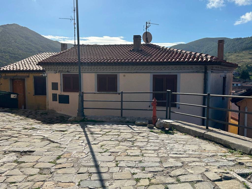 Immobile a Pignola in Via Regina Margherita - Foto 2