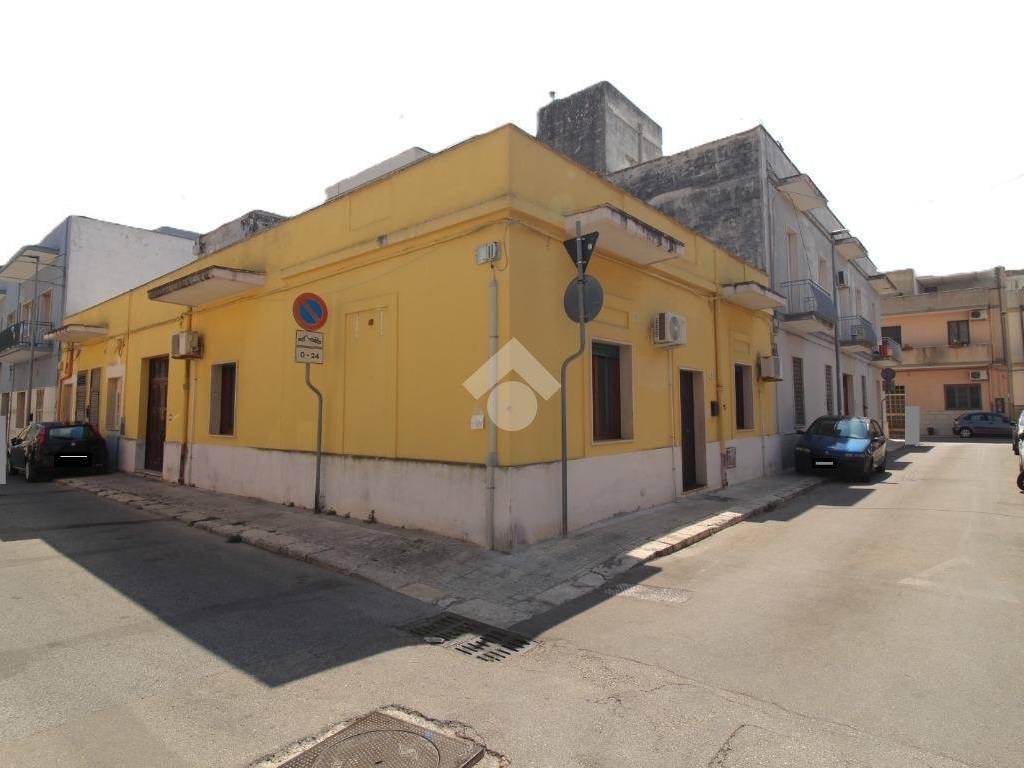 Casa indipendente a Brindisi in Via Carso, 8 - Foto 2