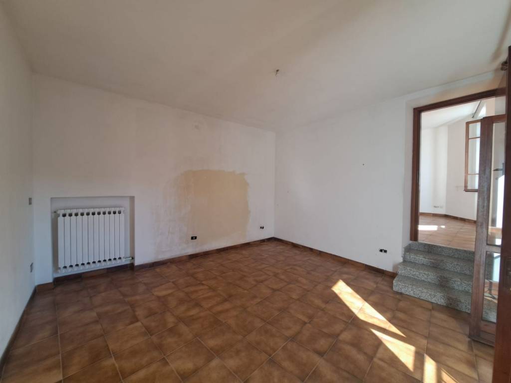 Appartamento a Porto valtravaglia in Via Roma, 21 - Foto 2