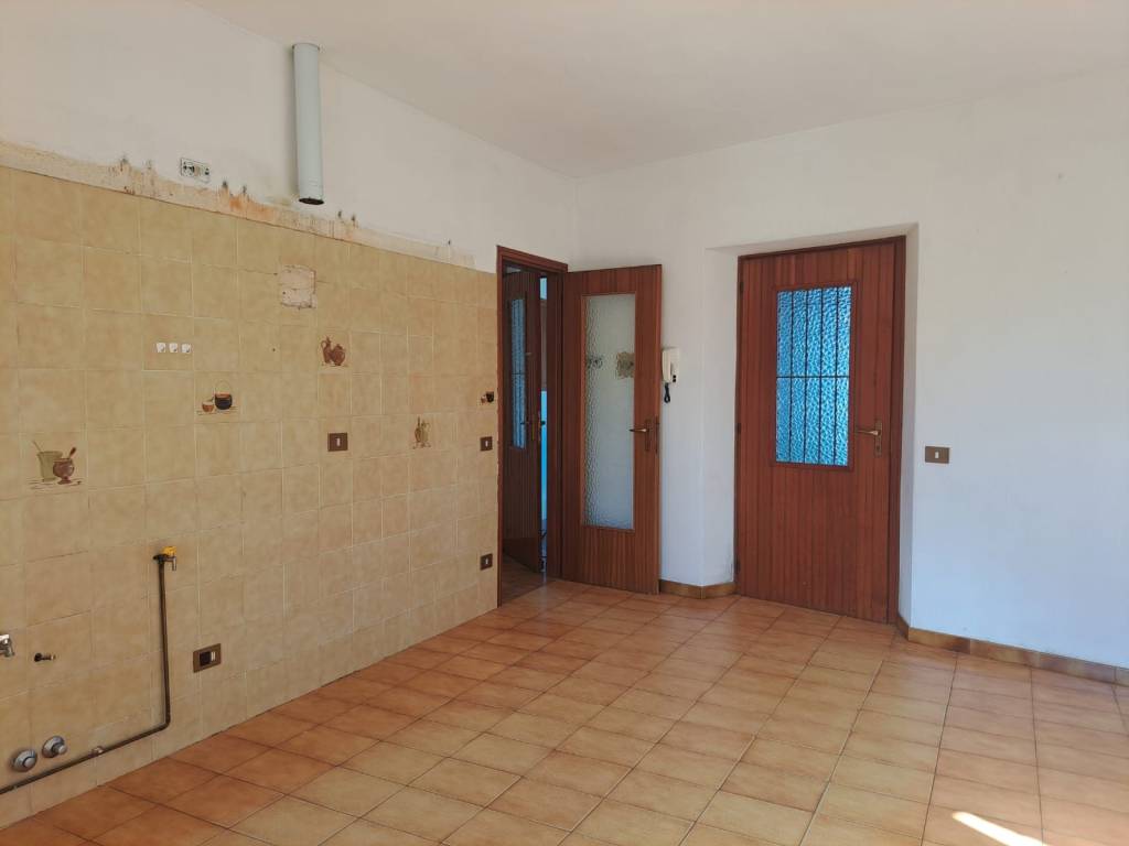 Appartamento a Porto valtravaglia in Via Roma, 21 - Foto 3